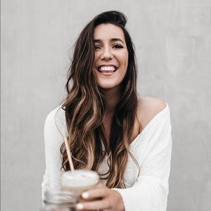 Meet your Posher, Athena